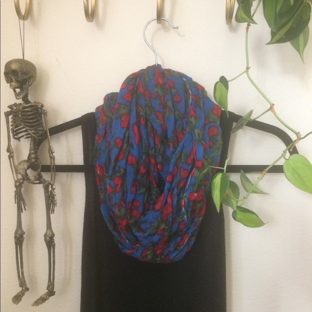 Circle scarf