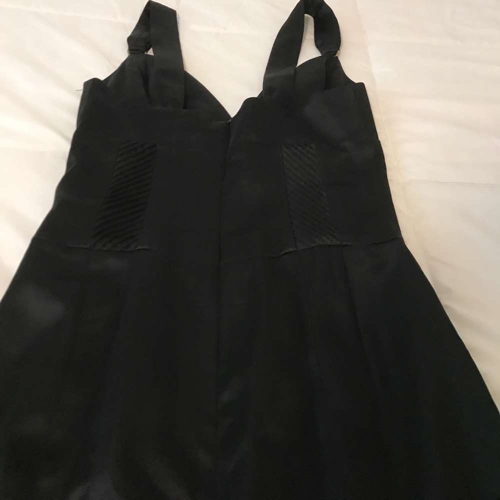 Bebe LBD 🎉Host Pick!🎉 - Picture 4 of 8