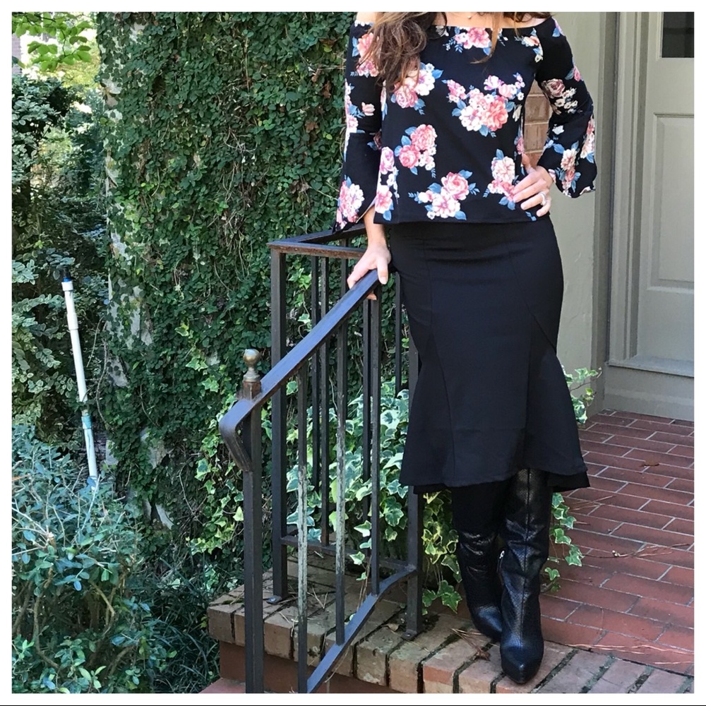 ✨LAST ONE CLEARANCE ✨Black mermaid skirt - Picture 7 of 8