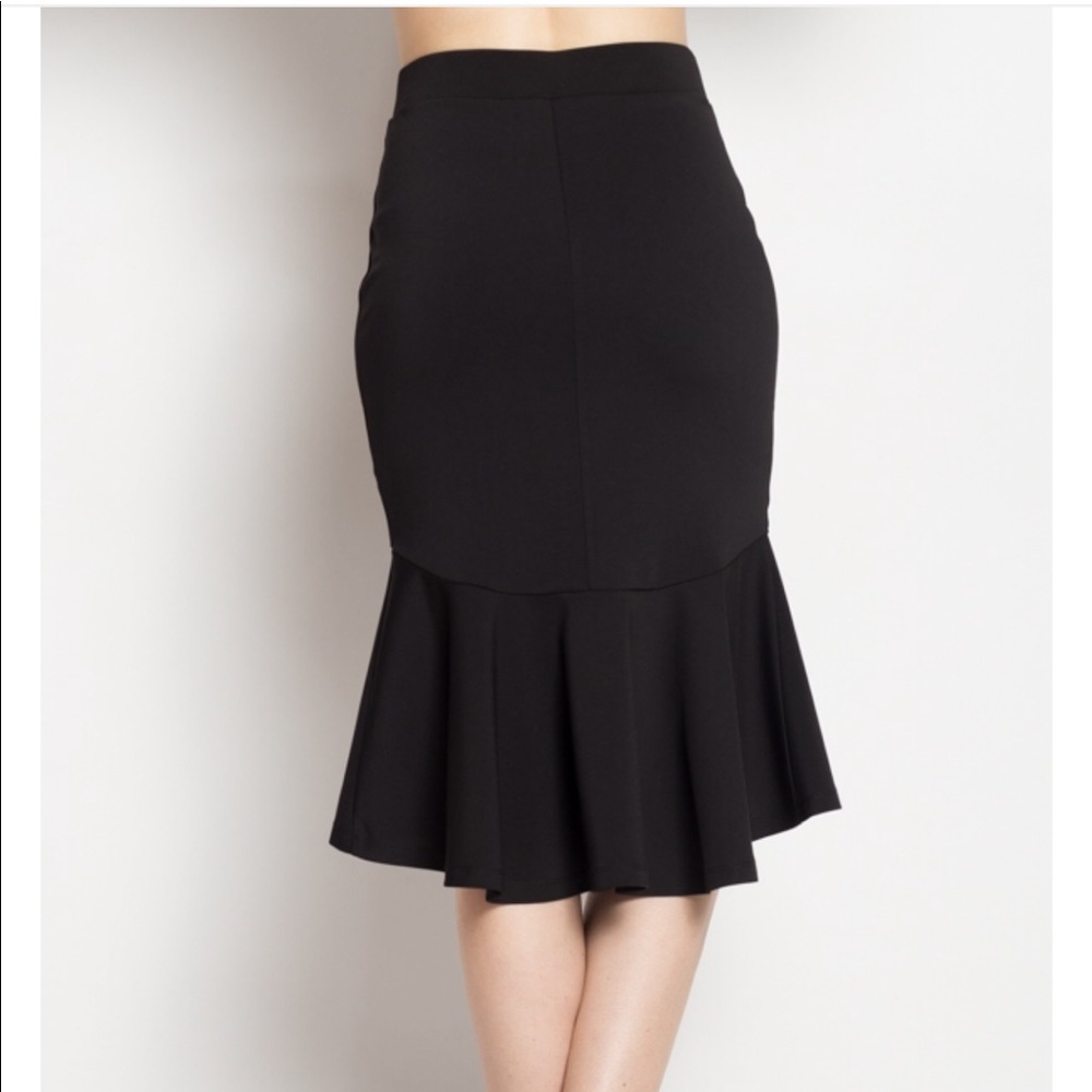 ✨LAST ONE CLEARANCE ✨Black mermaid skirt - Picture 6 of 8