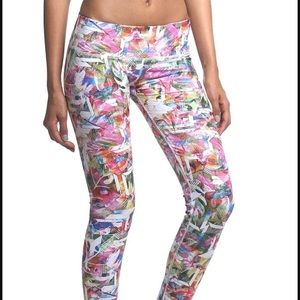 NOLI YOGA kaleidoscope leggings SMALL