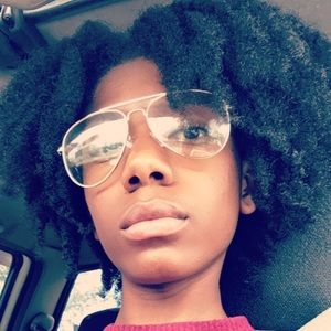 Meet your Posher, Jasmine