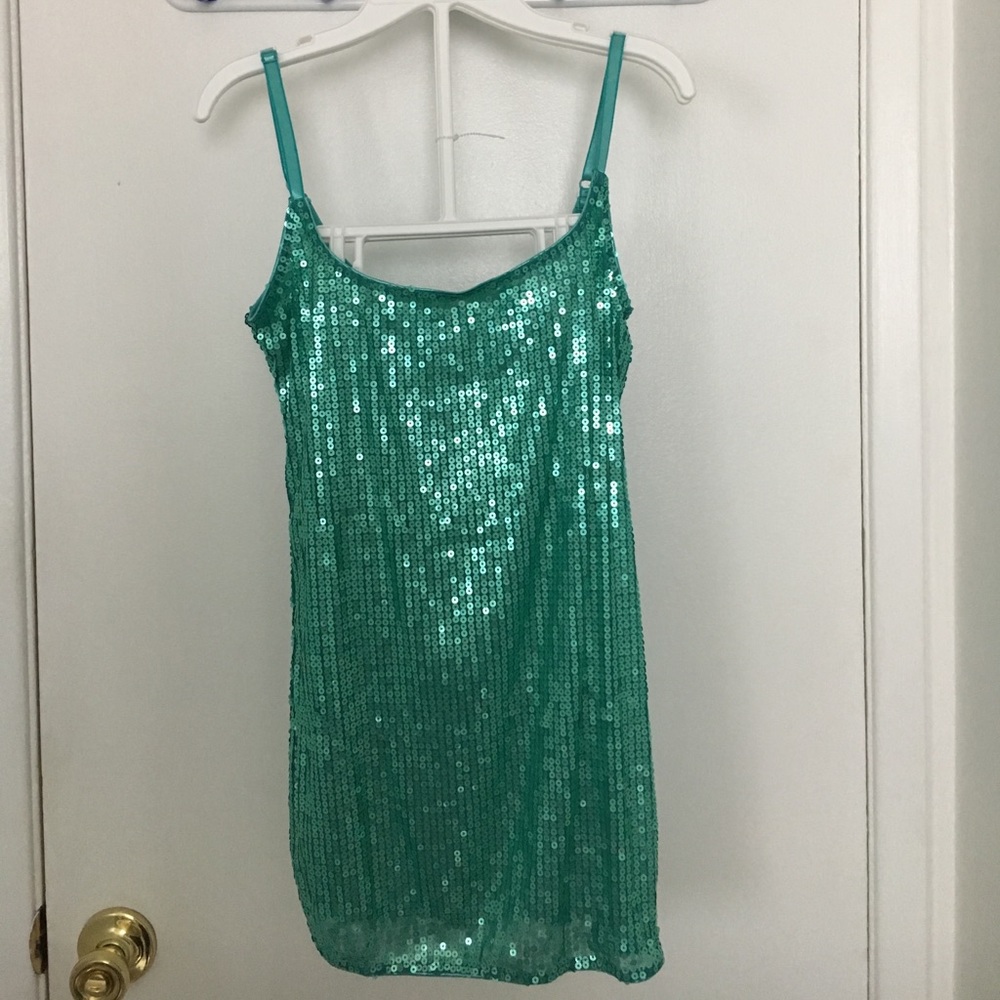 Item #288 NWOT Tank Top w/ Sequins