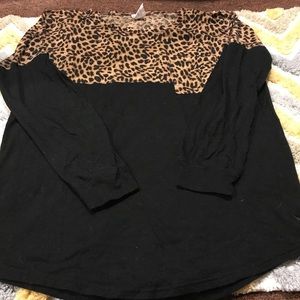 Victoria’s Secret Pink pocket long sleeve tee