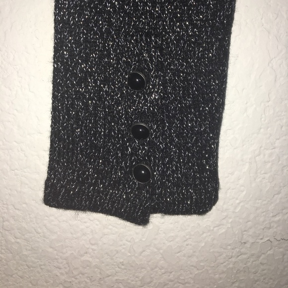 Black & Silver Sweater Crop Top from F21 - Picture 3 of 6