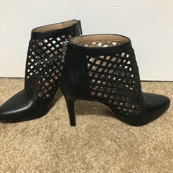 ANTONIO MELANI Shoes - Antonio Melani bootie