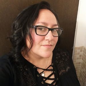 Meet your Posher, Valerie