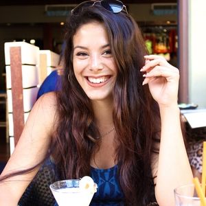 Meet your Posher, Adrianna