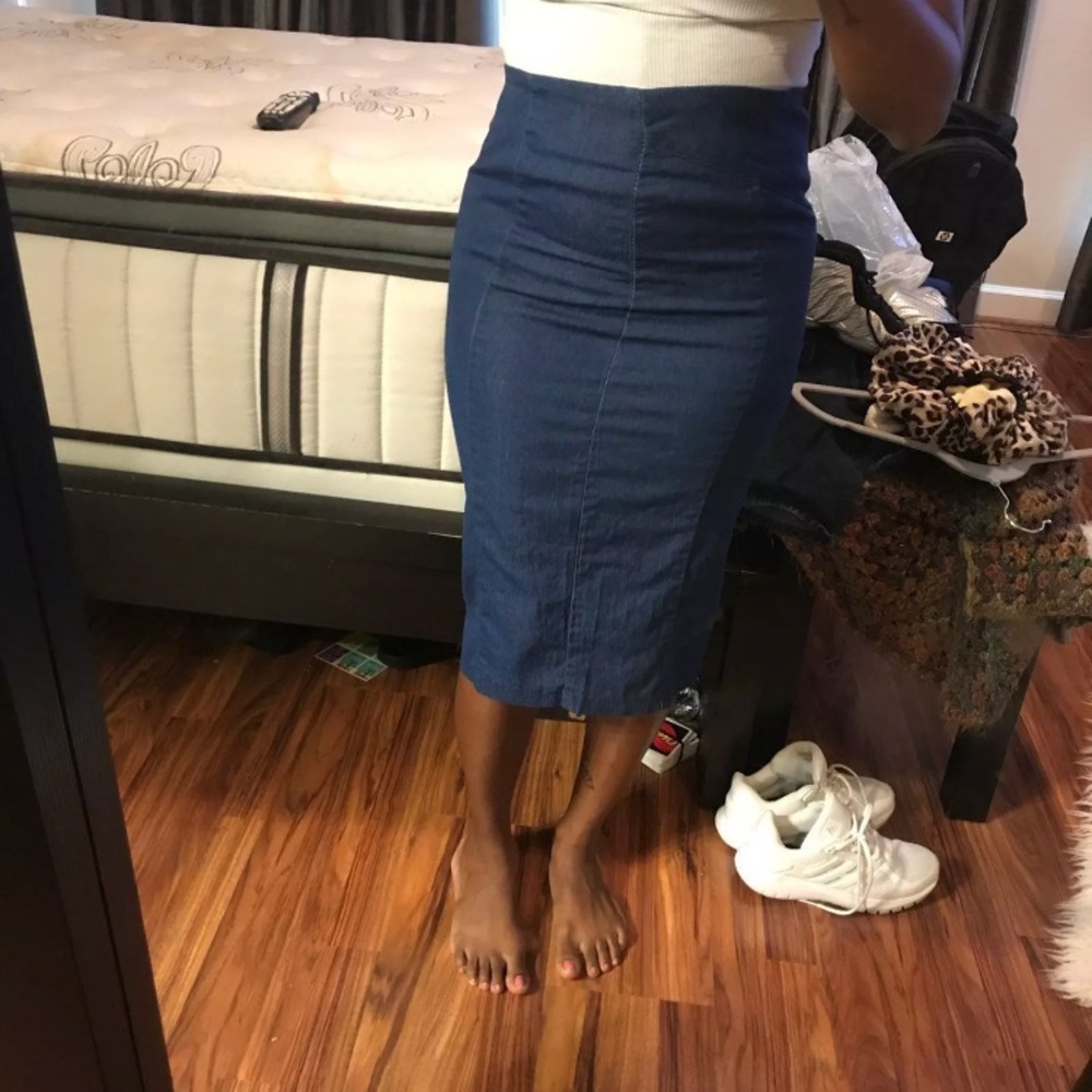 Denim skirt midi