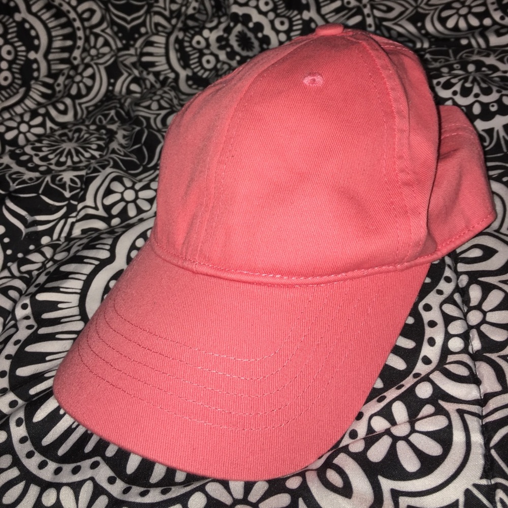 Cute pink hat! OFFERS WELCOME💕