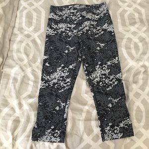 Nike dri-fit cropped running legging