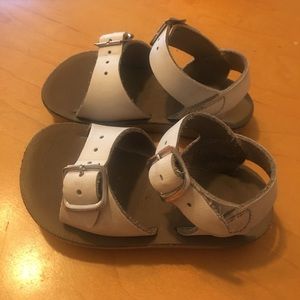 Adorable baby sandals!