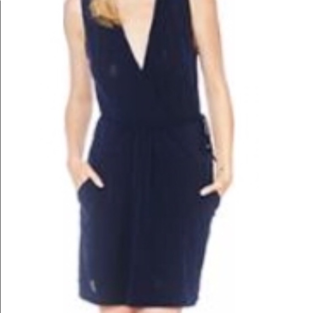 J.Valdi women’s Trellis surplice cover up dress L