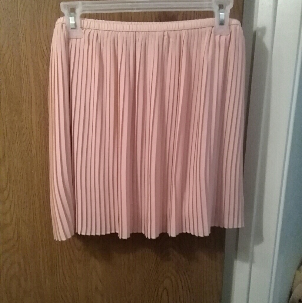 Forever 21 Light Pink Skirt!