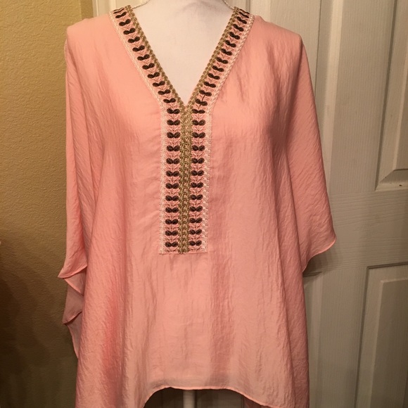 New ANTHROPOLOGIE Embroidered Floral Poncho - Picture 2 of 8