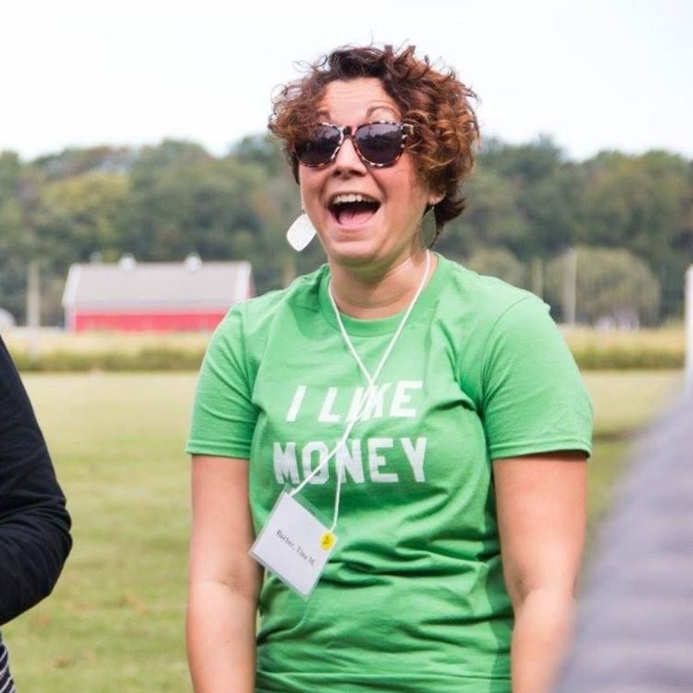 Meet your Posher, Tina