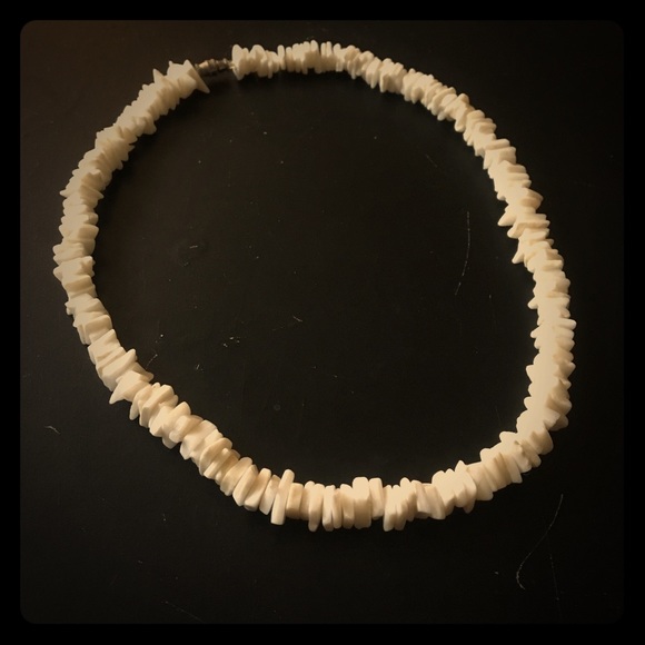 Antique Shell Pieces Necklace 16” - Picture 1 of 1