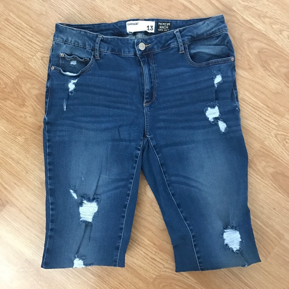 Garage distressed jeans