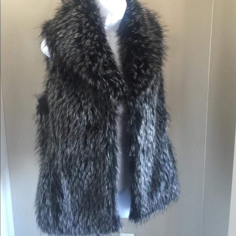 Fur vest