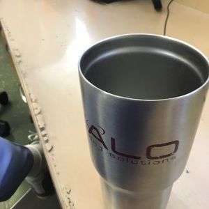 Meet your Posher, Cynthia