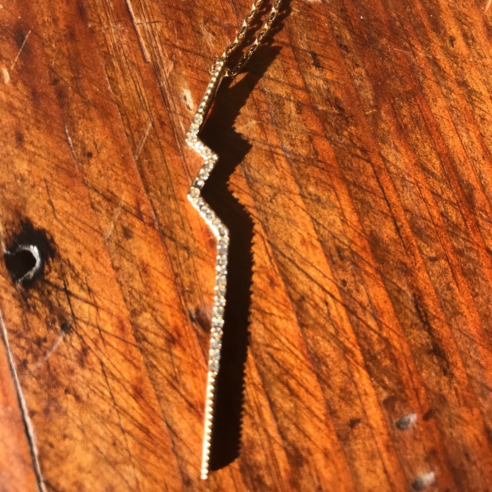 Stella & Dot Lightning Pendant