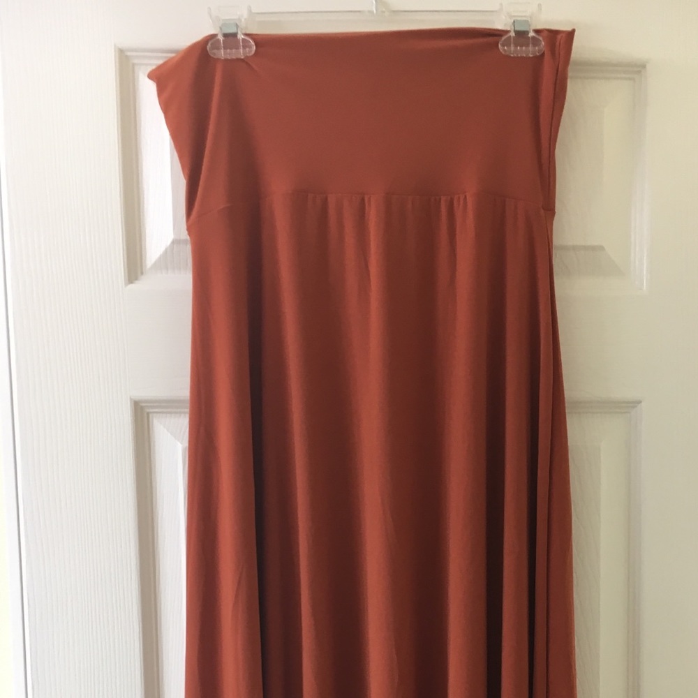 Small LuLaRoe Maxi Skirt 🍁