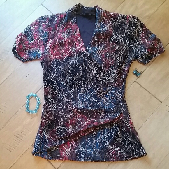 Le Chateau Tops - 💕Le Chateau Sparkly Sequin Short Sleeve Top