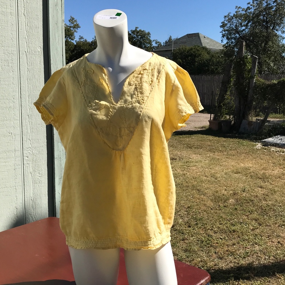 Hundred percent yellow linen top