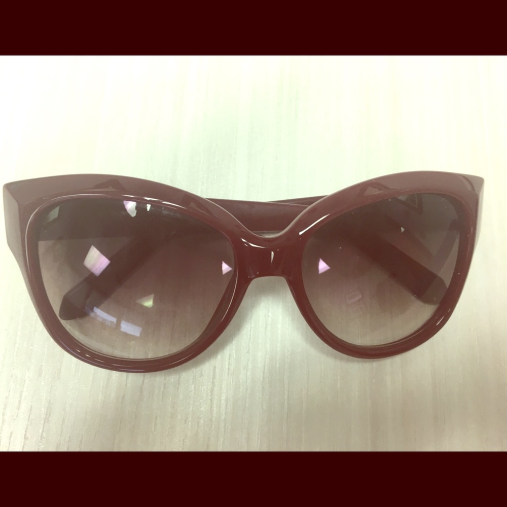 Kate Spade sunglasses with case
