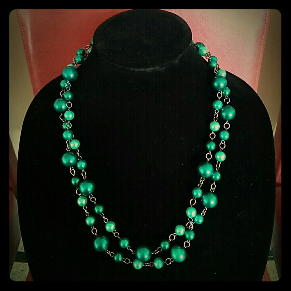 SALE VINTAGE Teal /Green 2 Strands Necklace