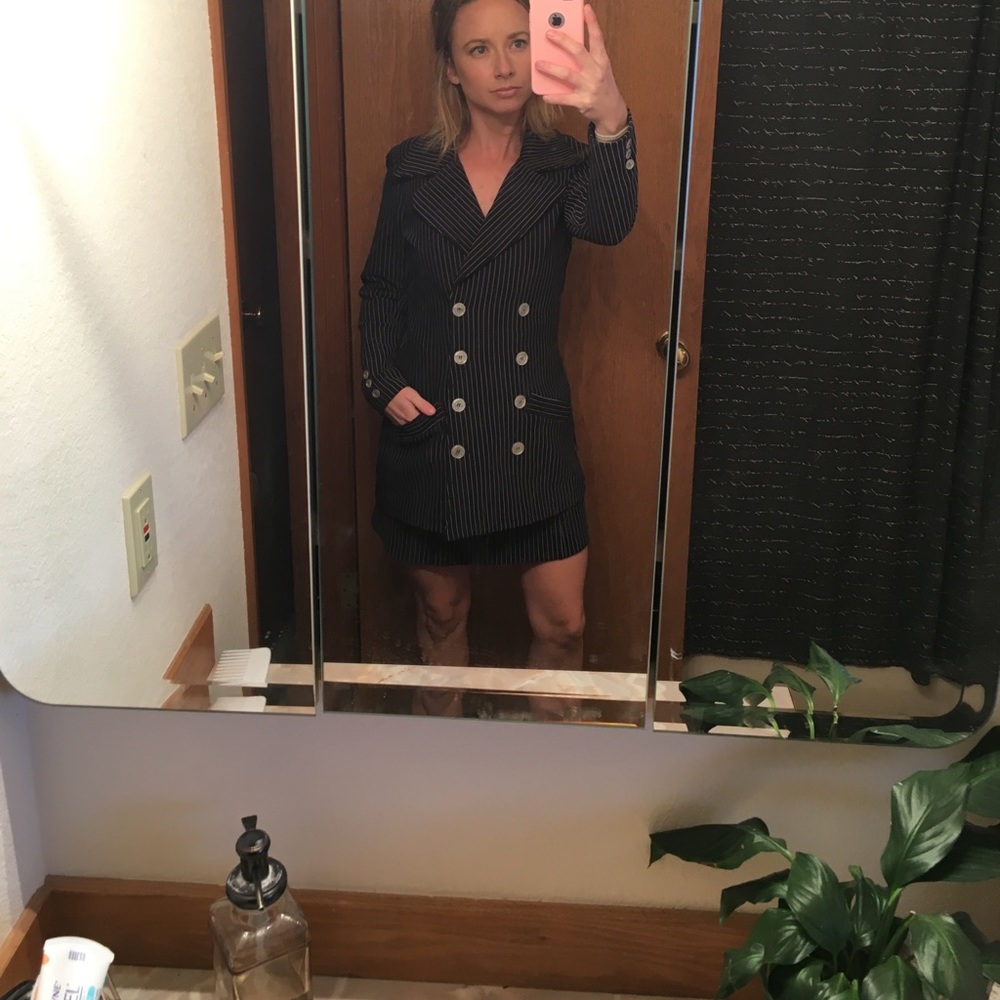 Betsy Johnson fitted blazer & skirt