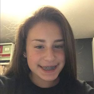 Meet your Posher, Meira