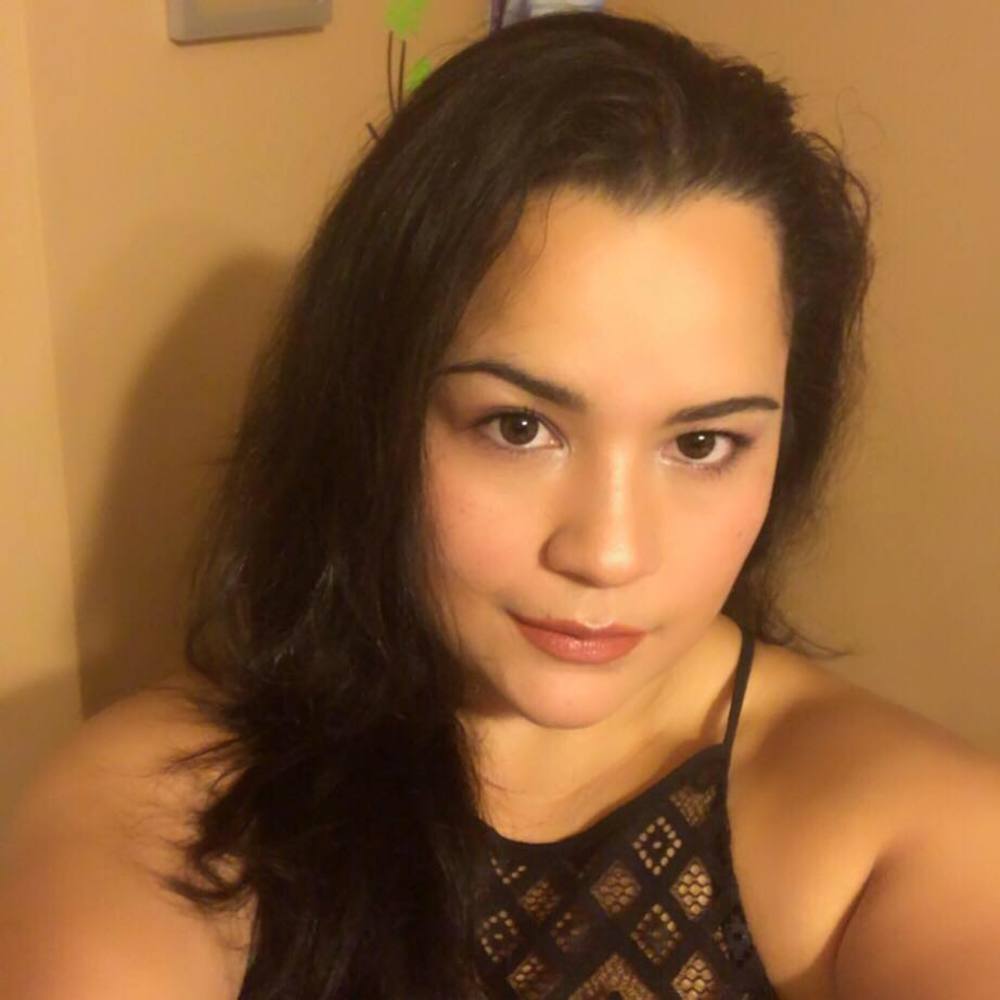 Meet your Posher, Angela