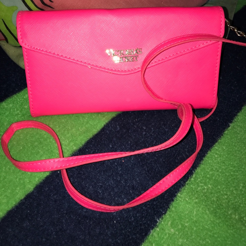 Women’s shoulder purse