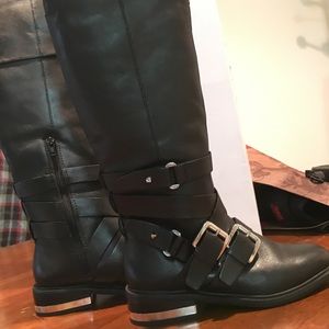 Black leather Aldo boots