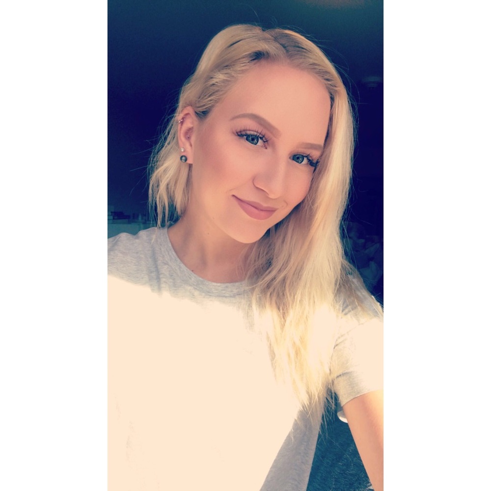 Meet your Posher, Michaela