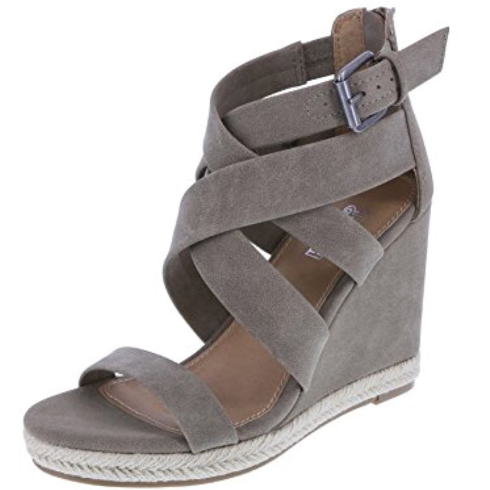 Taupe wedges