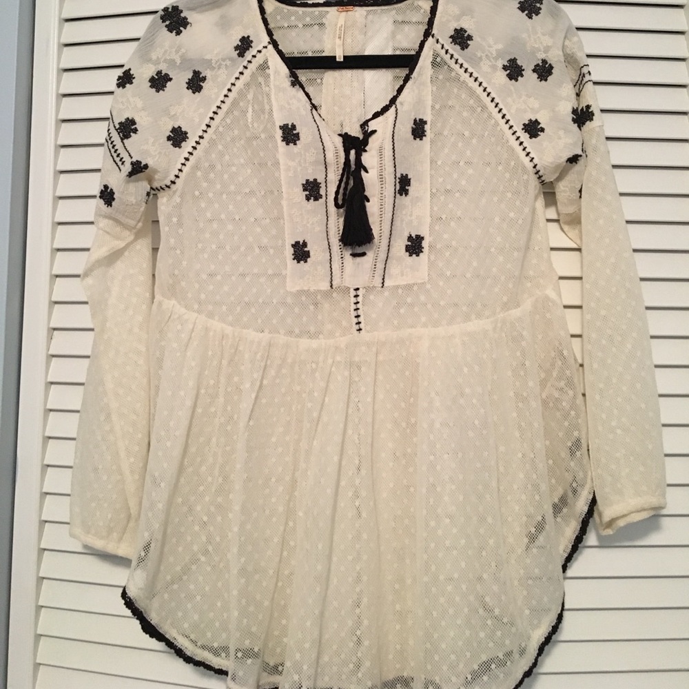 Pretty lace top with embroidery! Barely worn!
