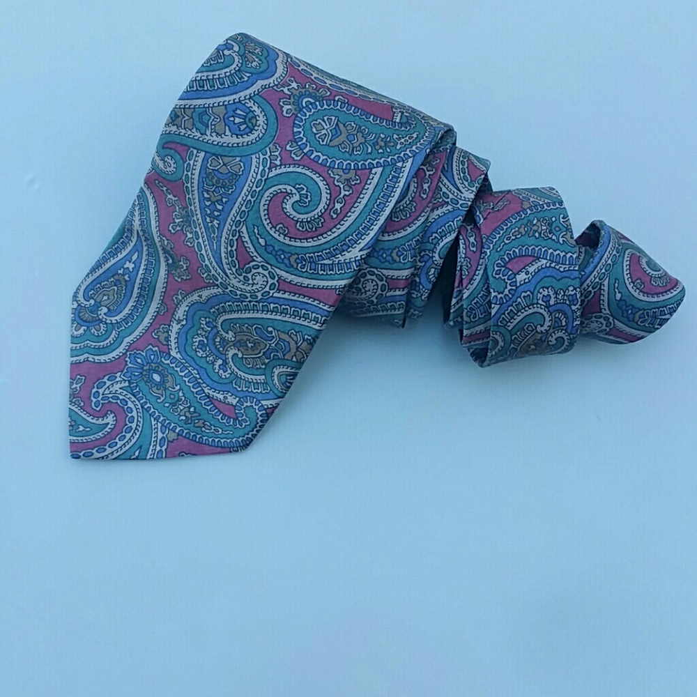 Vintage Accents by Isaac Zelcer Silk Paisley Tie