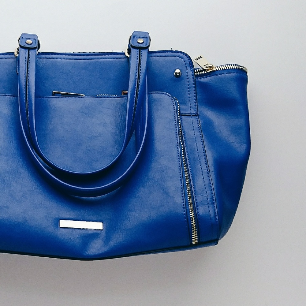 🆕Gail Gabelle purse