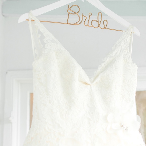 Alvina Valenta Ivory Wedding Dress - Picture 3 of 8