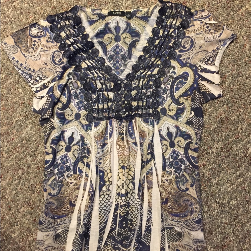 Fun printed shirt with embroidered top