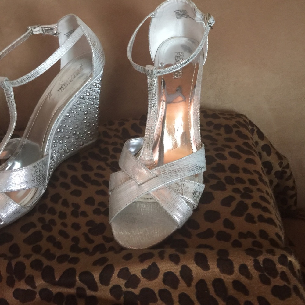 New, fancy t-strap silver wedges w/ crystals/studs