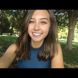 Meet your Posher, Angela