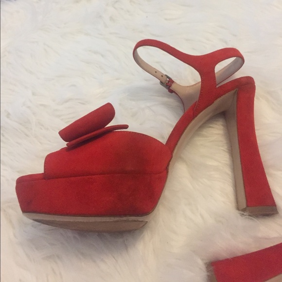 Miu Miu Red Suede Camoscio Lacca Bow Platforms - Picture 4 of 8