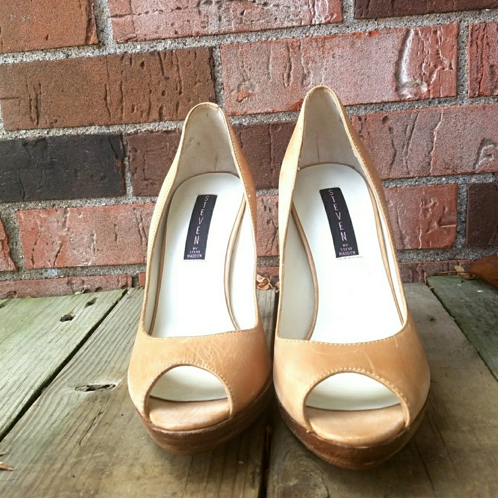 Steven by Steve Madden Peep Toe Heels