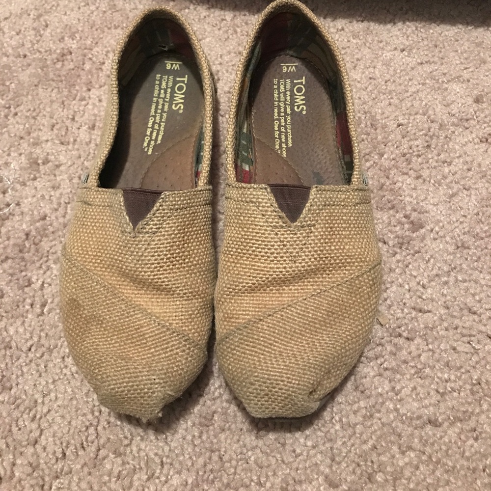 Toms shoes