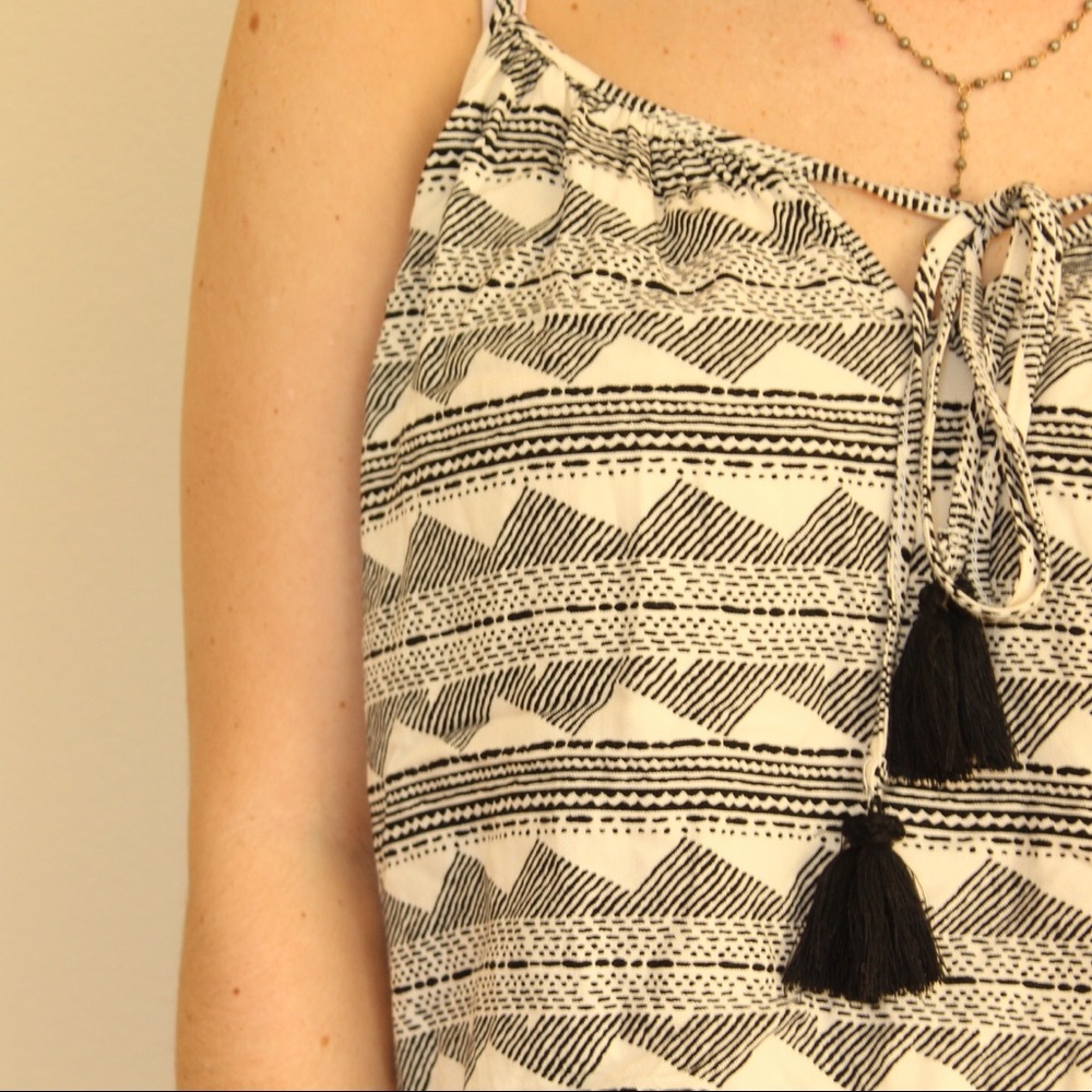 B&W Two-Piece Set - Picture 3 of 3