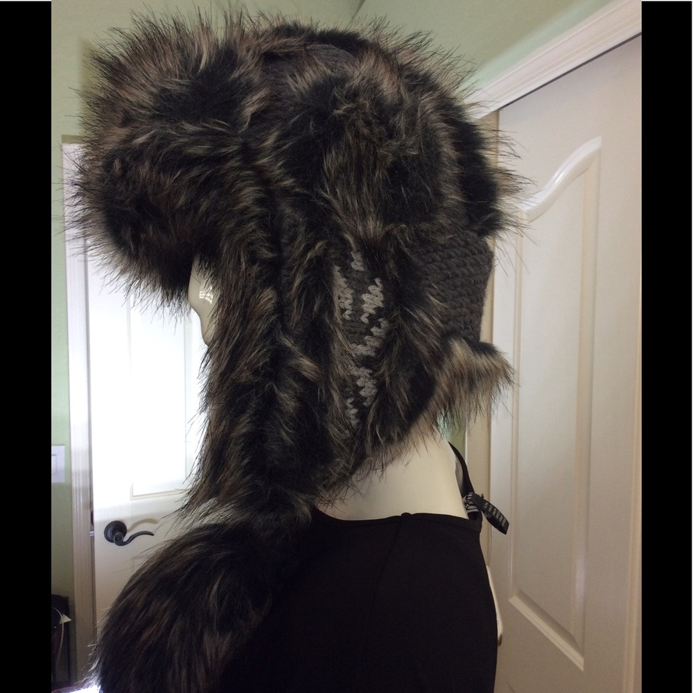 FASHION WINTER HAT - Picture 3 of 7