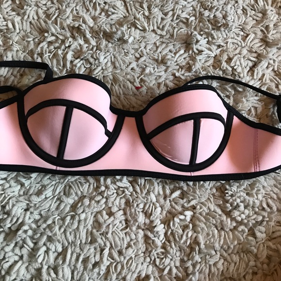 Triangle style swim suit top - Picture 1 of 1